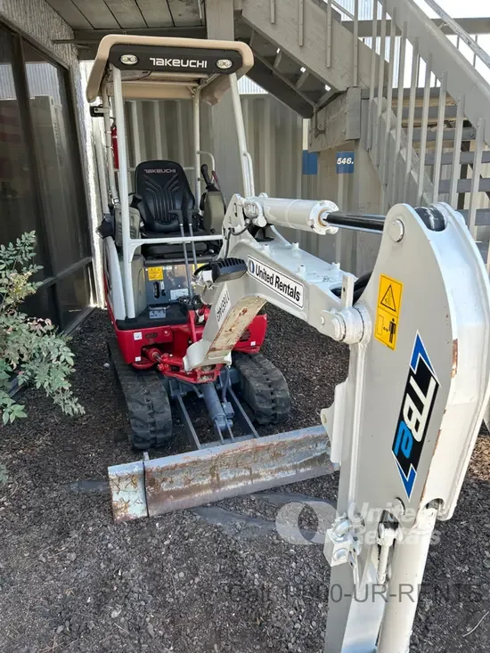 2023 Takeuchi TB20E