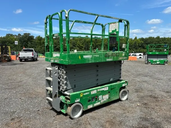 2017 Genie GS-4047