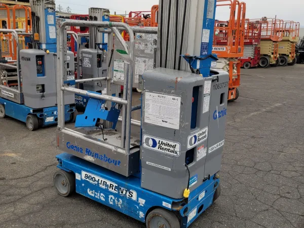 2017 Genie GR-20 Self-Propelled One-Person
