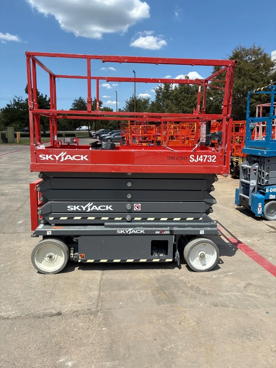 2023 Skyjack SJ4732