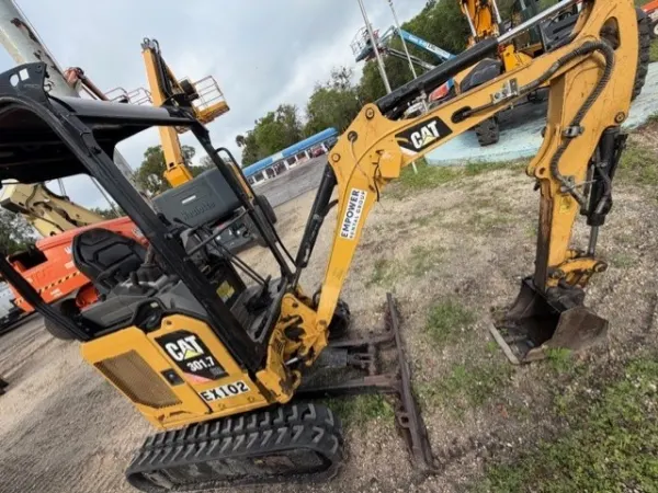 2020 Caterpillar 301.7 CR