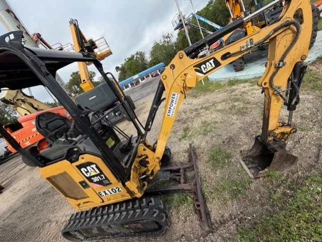 2020 Caterpillar 301.7 CR