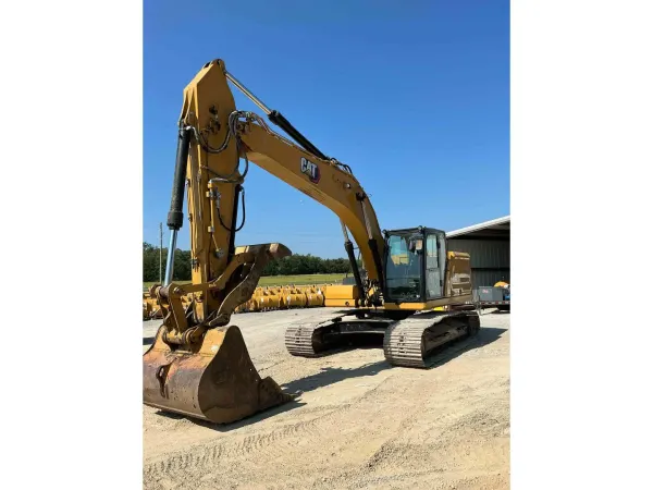 2023 Caterpillar 326