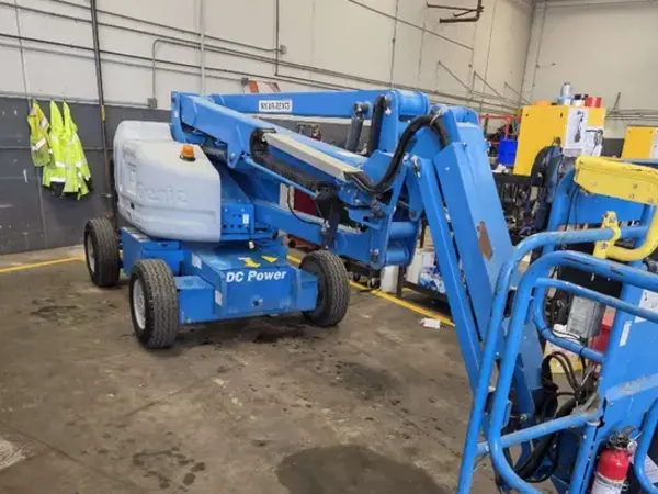 2018 Genie Z-45/25J DC Articulating