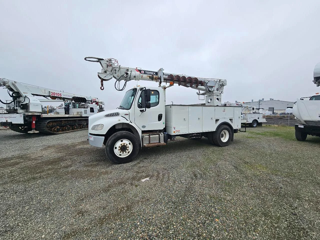 2015 FREIGHTLINER M2106
