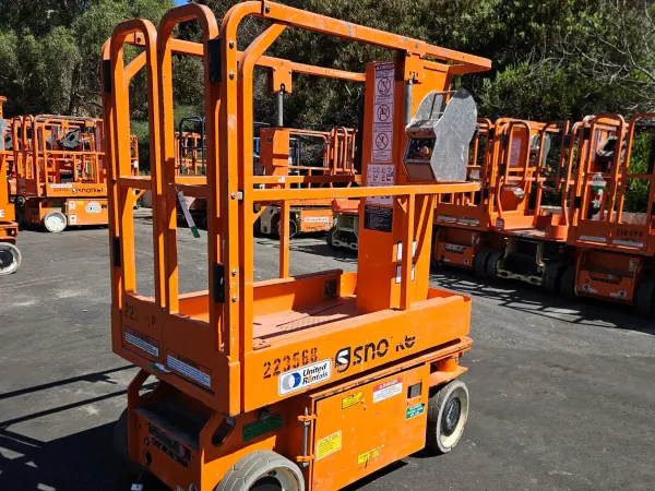 2019 Snorkel TM12E Self-Propelled One-Person