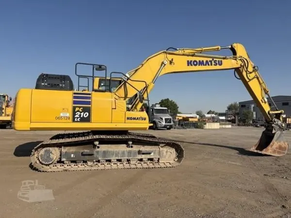 2025 Komatsu PC210 LC-11