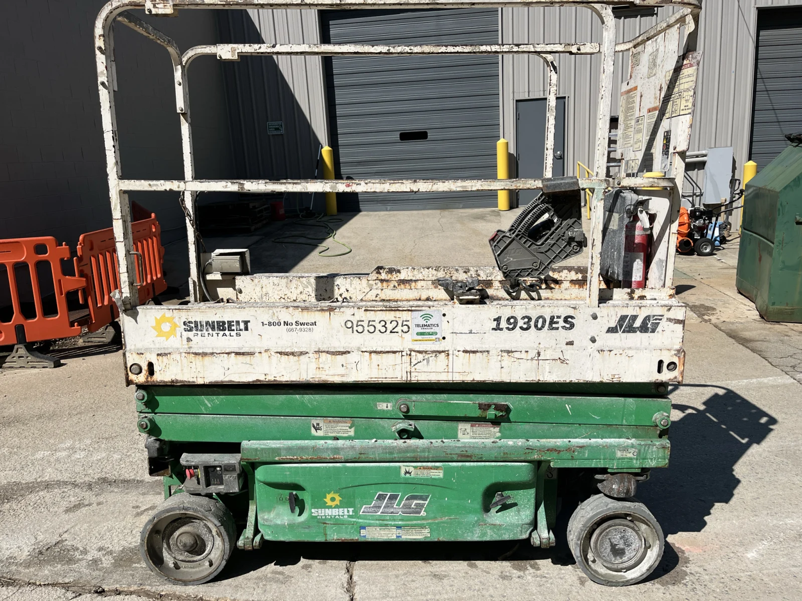 2017 JLG 1930ES