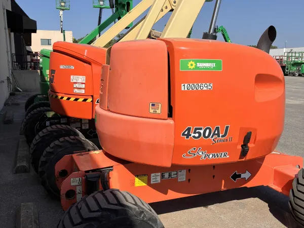 2015 JLG 450AJ