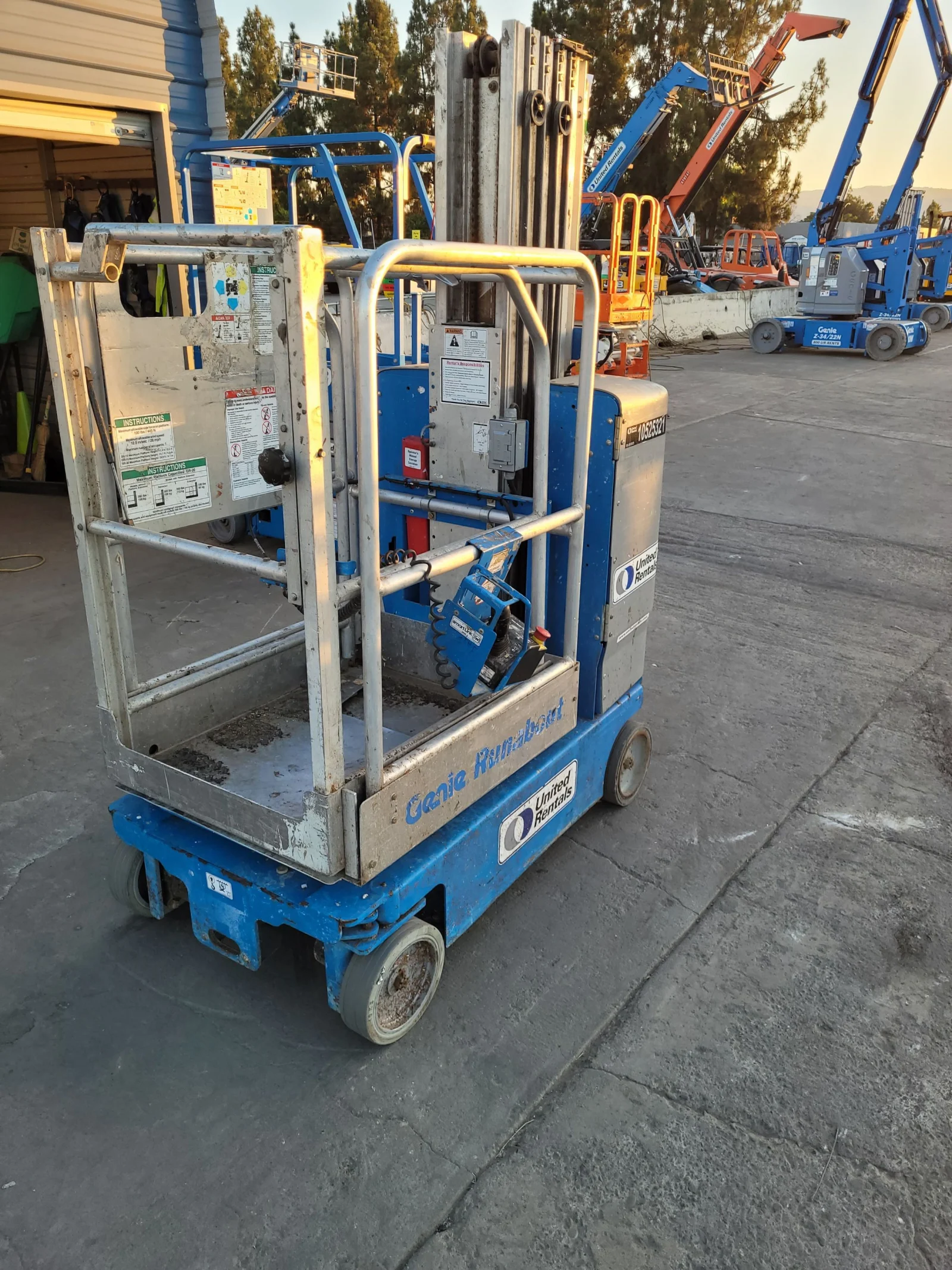 2016 Genie GR-20 Self-Propelled One-Person