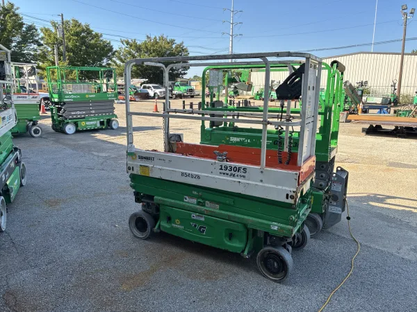 2016 JLG 1930ES