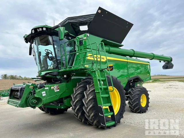 2025 John Deere S7 800