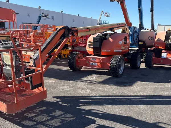 2017 JLG 600AJ Articulating