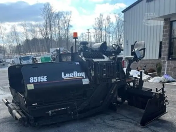 2020 Leeboy 8515E