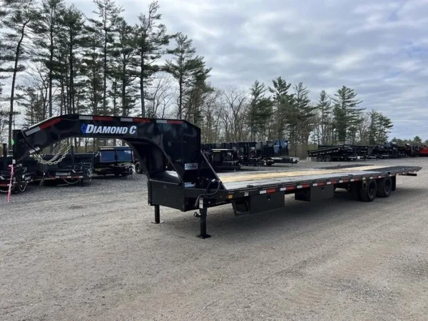 2024 Diamond C 8.5×35 25K Gooseneck Equipment Trailer w/Spare Mount