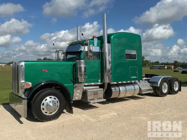 2021 Peterbilt 389