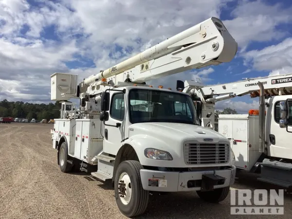2019 Freightliner M2 106