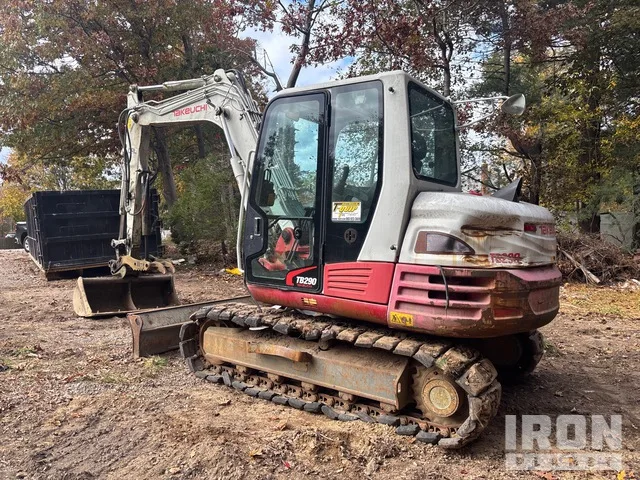2014 Takeuchi TB290