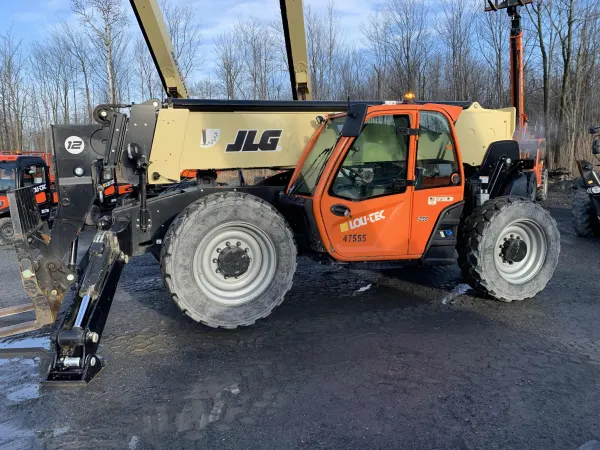 2022 JLG 1255