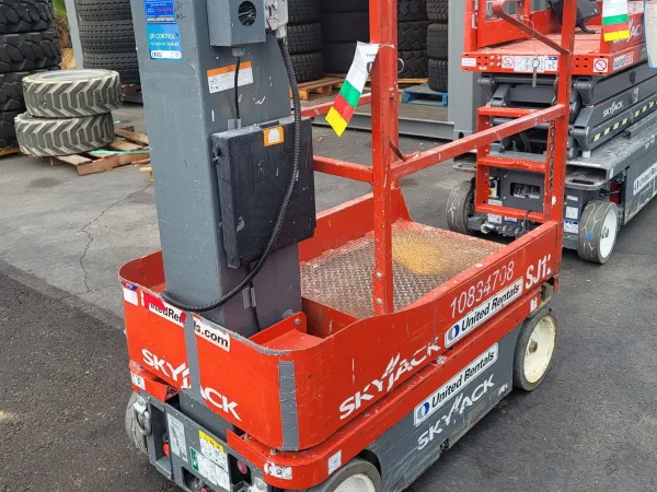 2018 Skyjack SJ12 Self-Propelled One-Person
