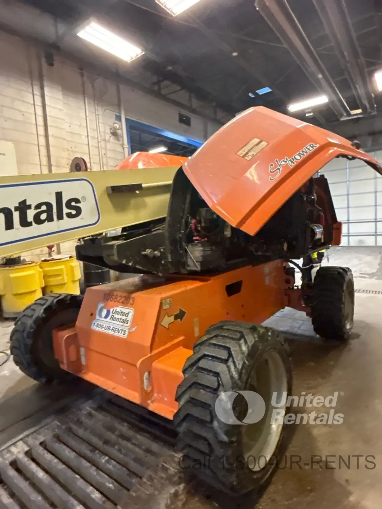 2017 JLG 600S