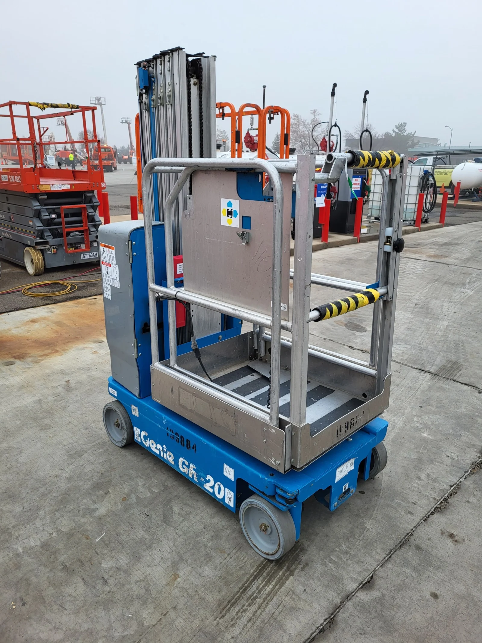 2017 Genie GR-20 Self-Propelled One-Person