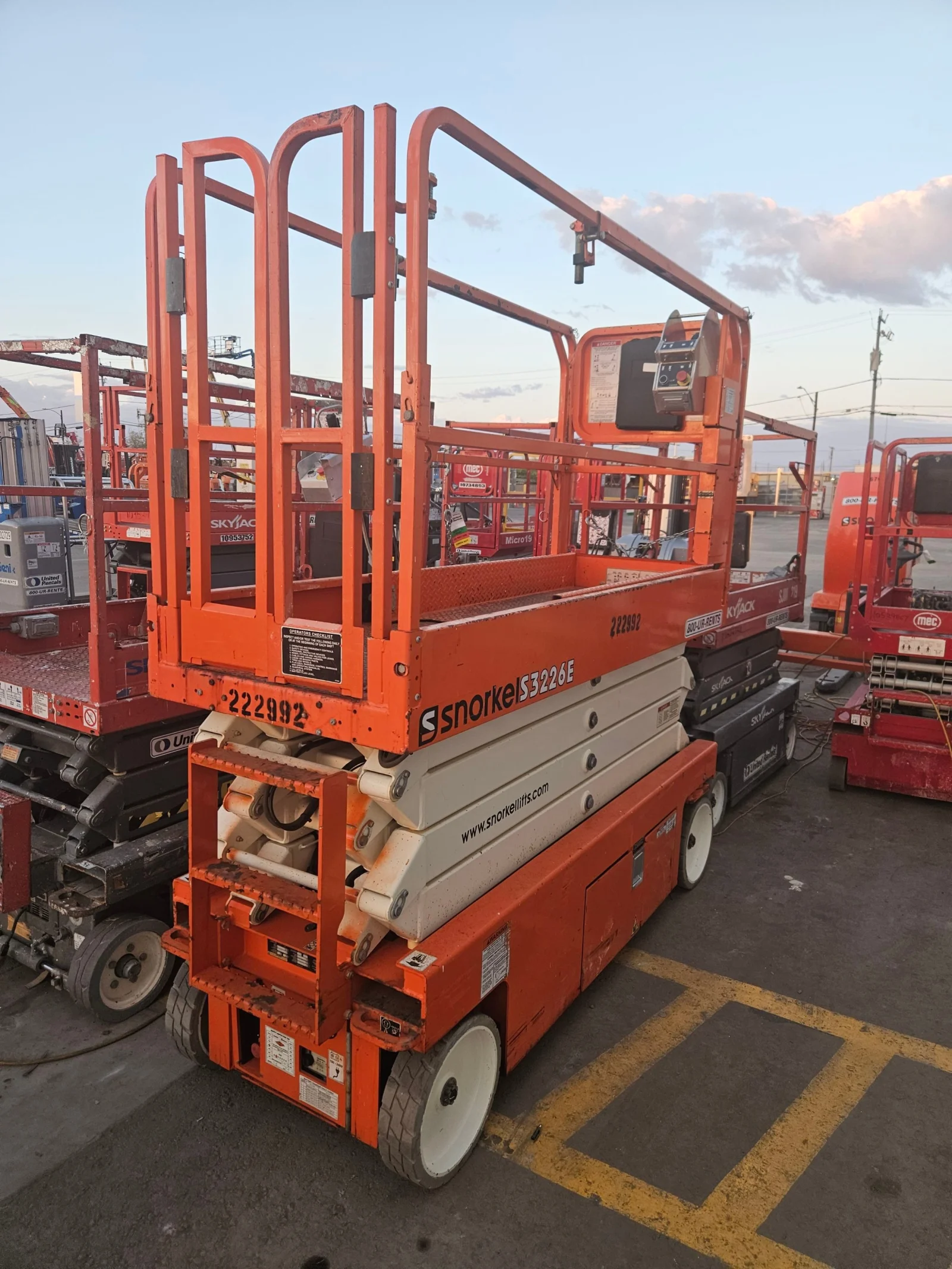 2019 Snorkel S3226E