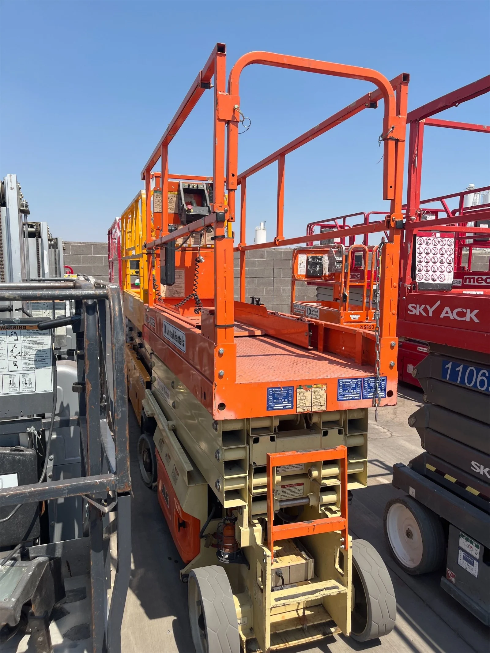 2019 JLG 2632ES
