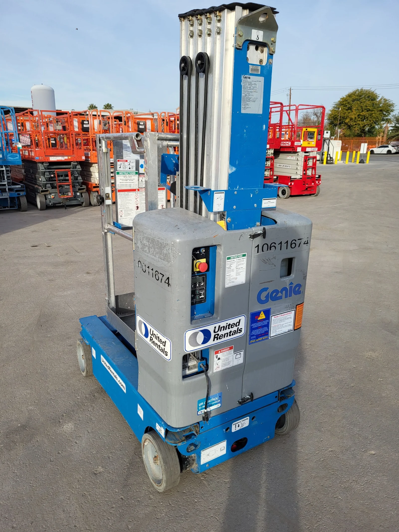 2017 Genie GR-20 Self-Propelled One-Person