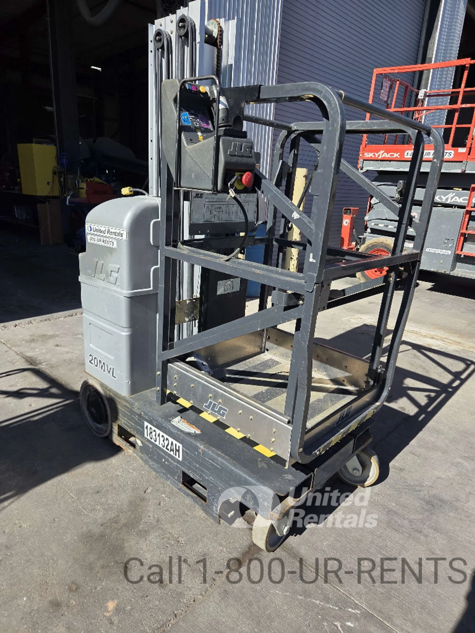 2017 JLG 20MVL Self-Propelled One-Person