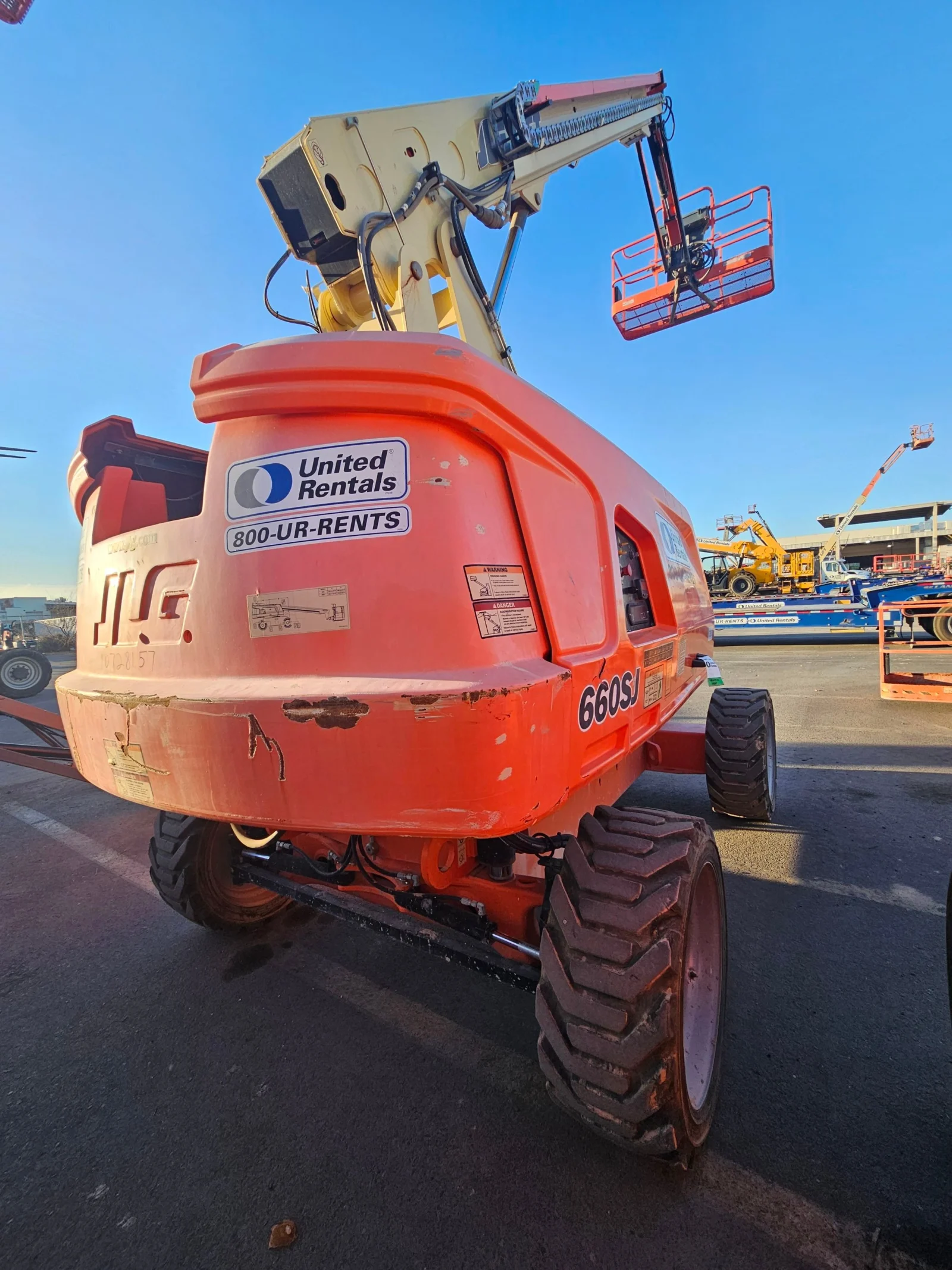 2018 JLG 660SJ