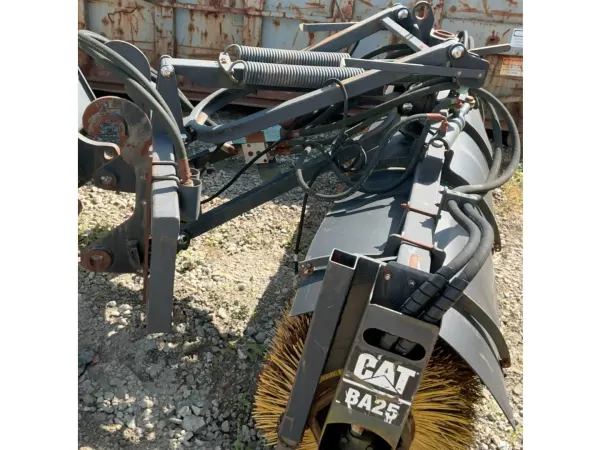 2014 Caterpillar BHL BA25 ANGLE BROOM