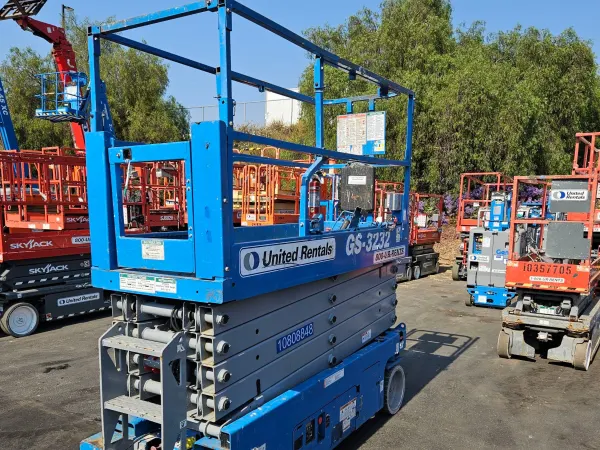 2018 Genie GS-3232
