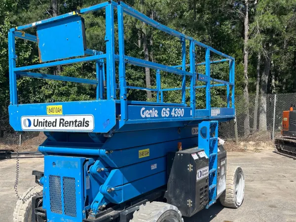 2016 Genie GS-4390 RT Rough Terrain