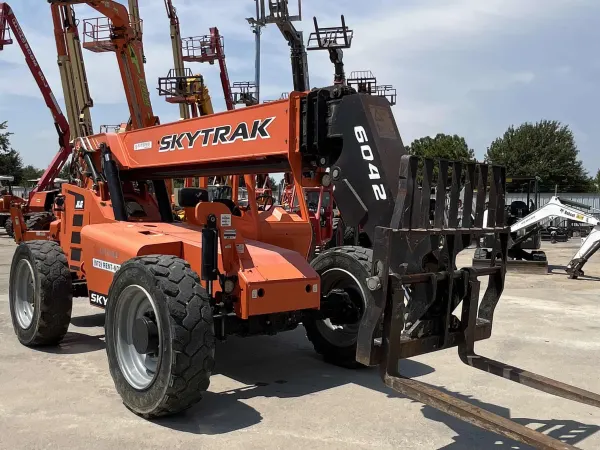 2022 SkyTrak 6042