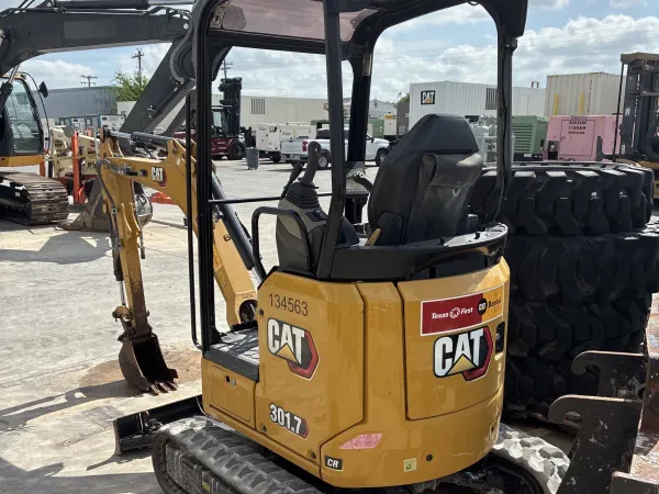 2023 Caterpillar 301.7 CR
