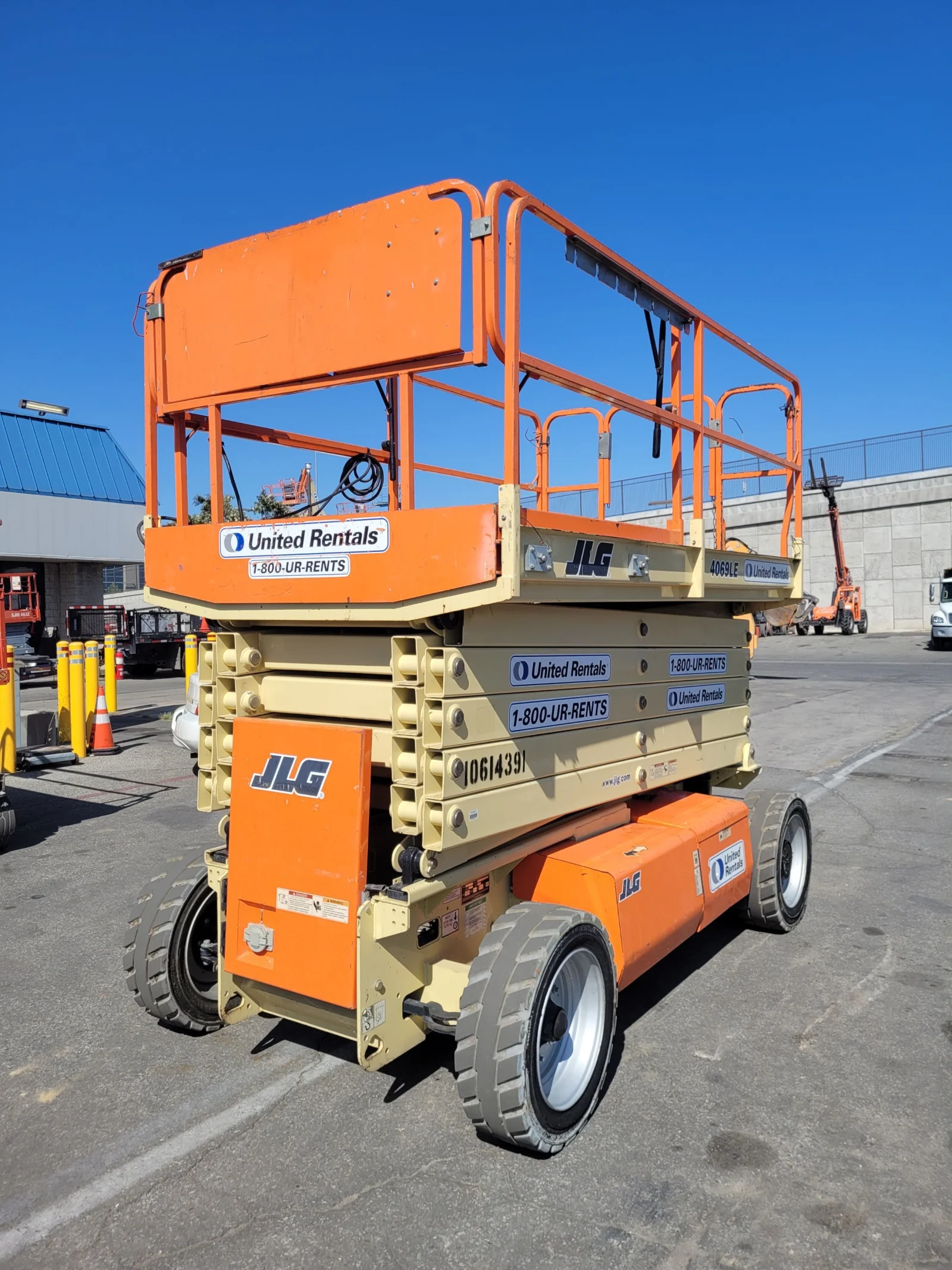 2017 JLG 4069LE