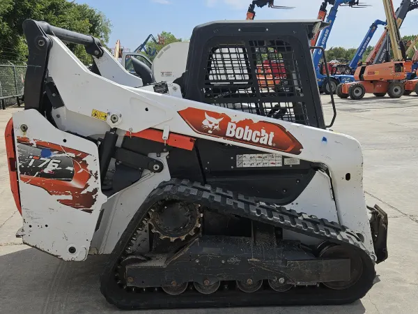 2021 Bobcat T76