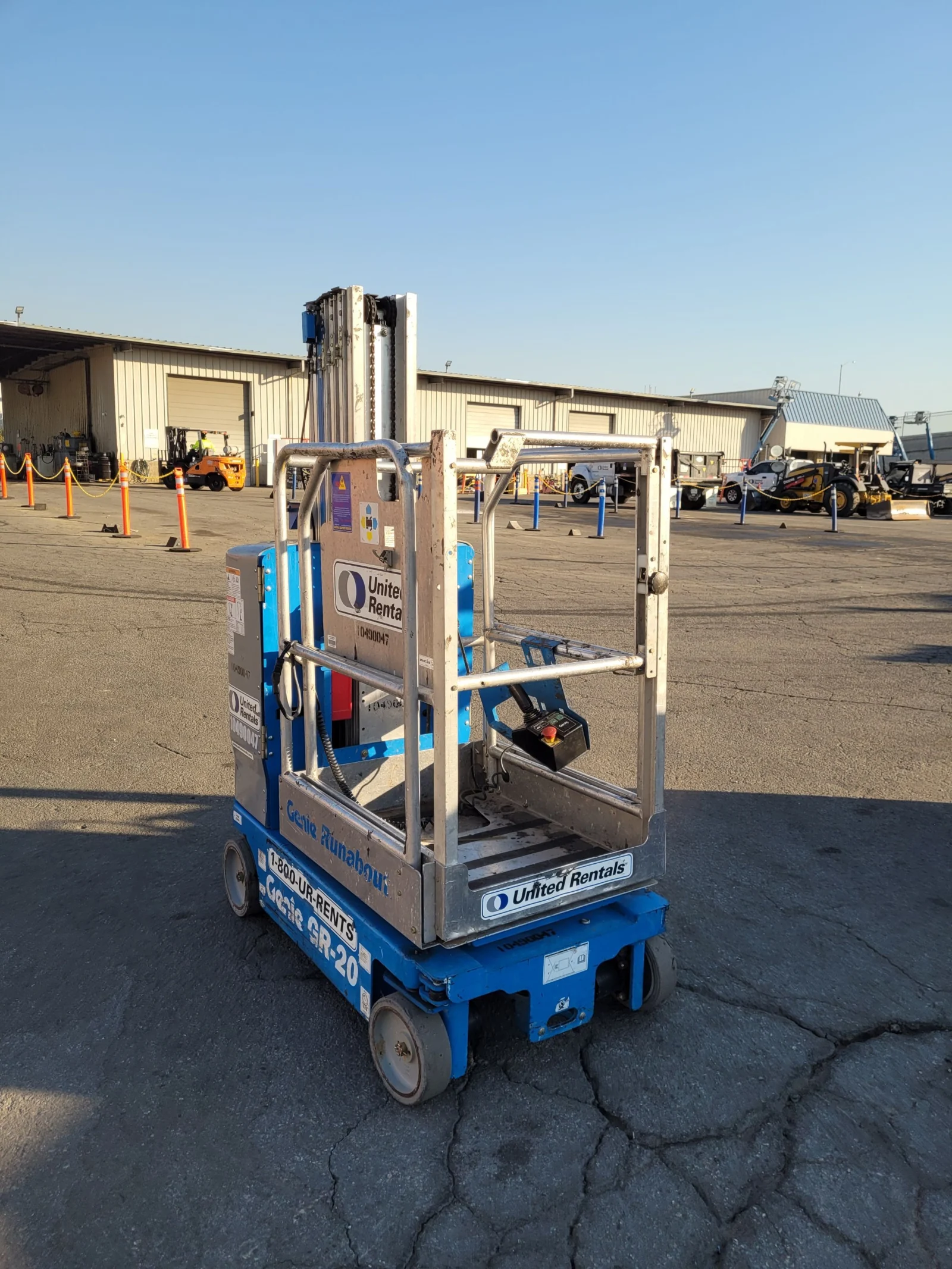 2016 Genie GR-20 Self-Propelled One-Person
