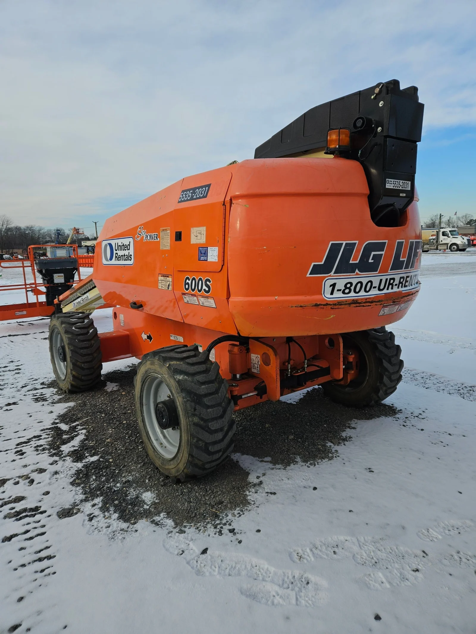 2012 JLG 600S
