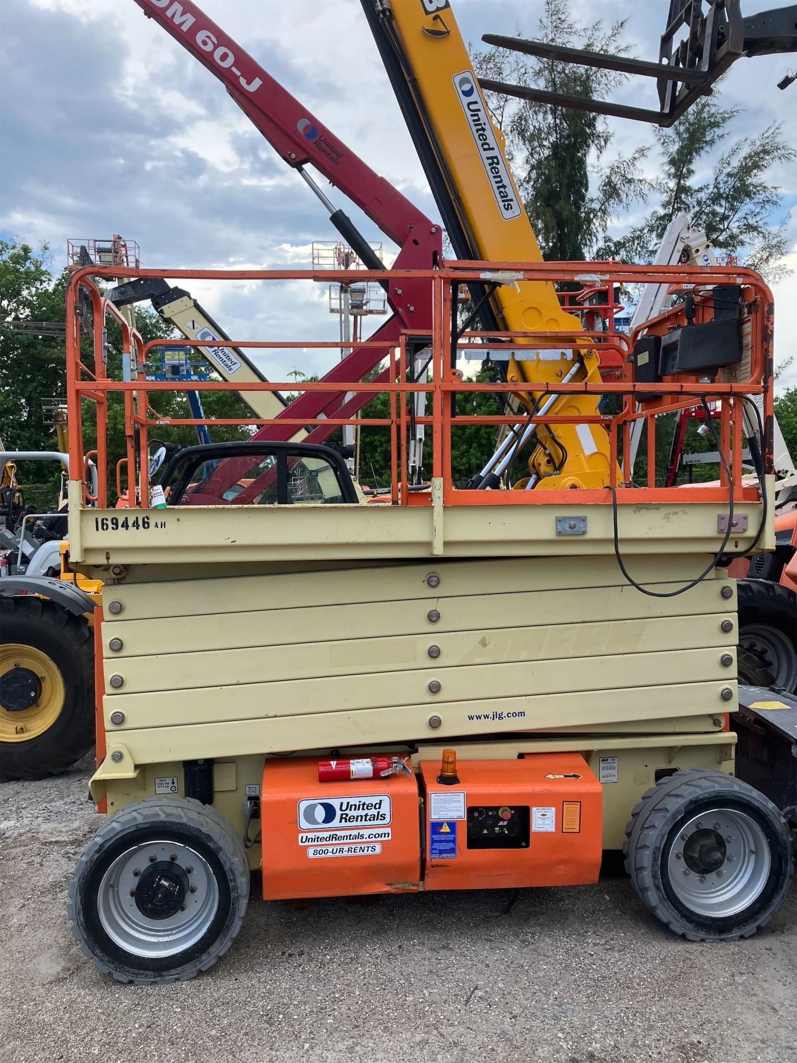 2016 JLG 4069LE