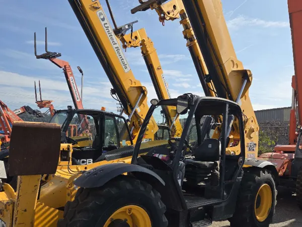 2017 JCB 510-56
