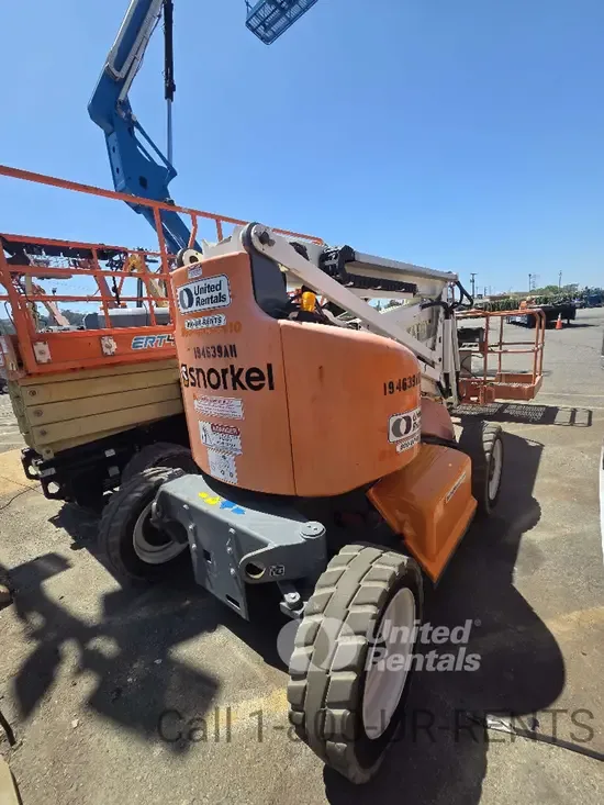 2017 Snorkel A46JE Articulating