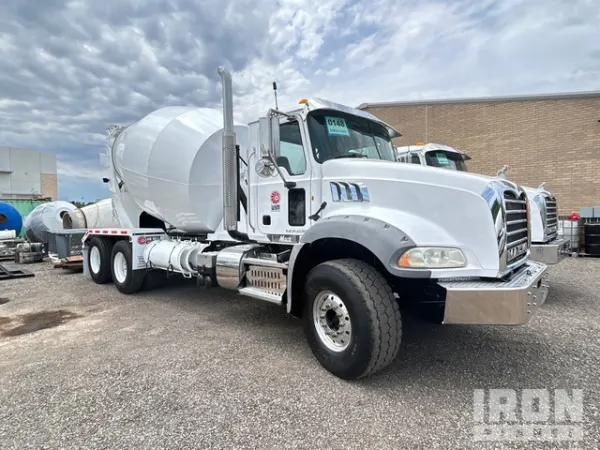 2014 Mack Granite