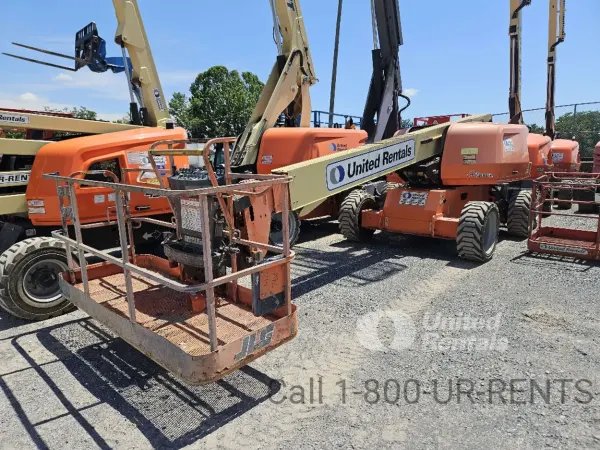 2018 JLG 600S