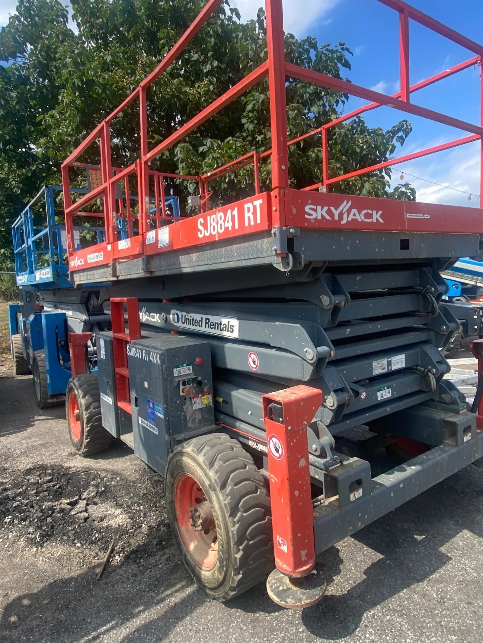 2016 Skyjack SJ8841RT Rough Terrain