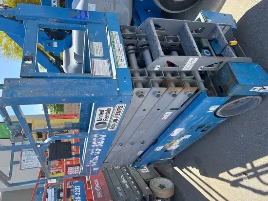 2019 Genie GS-3232