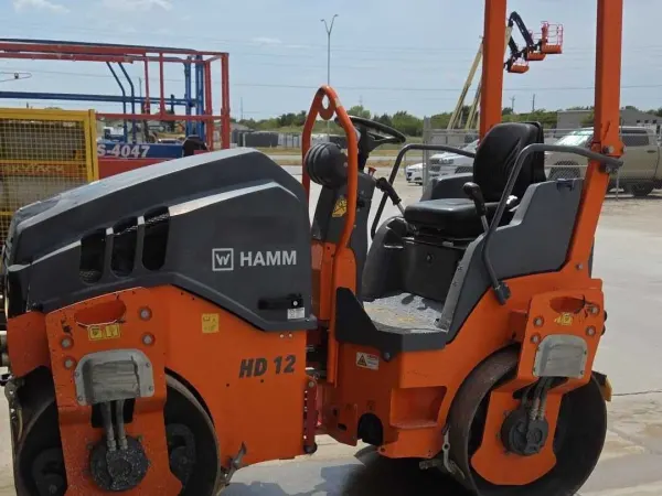 2019 Hamm HD 12 VV
