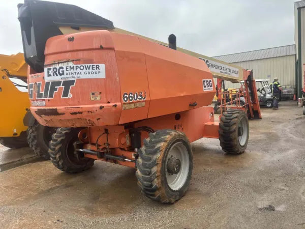2014 JLG 660SJ