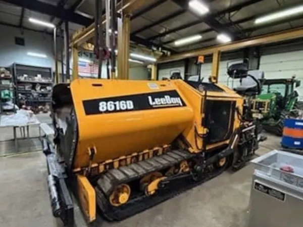 2023 Leeboy 8616D